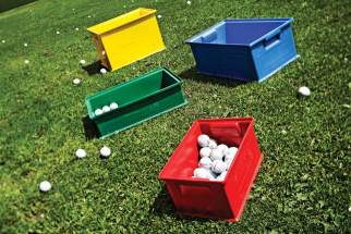 מיכלי פלסטיק