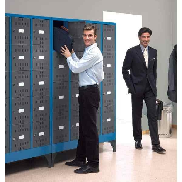 ארון לוקרים