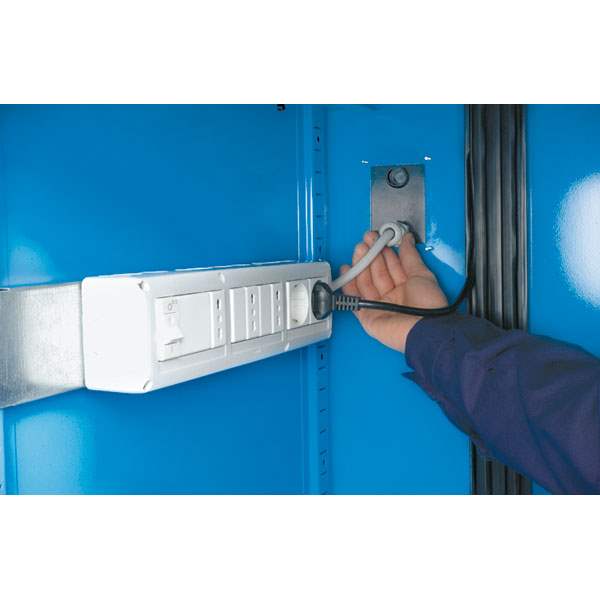 ארון מחשב שקעים