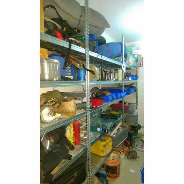 מדפים למחסן ביתי מודולרים