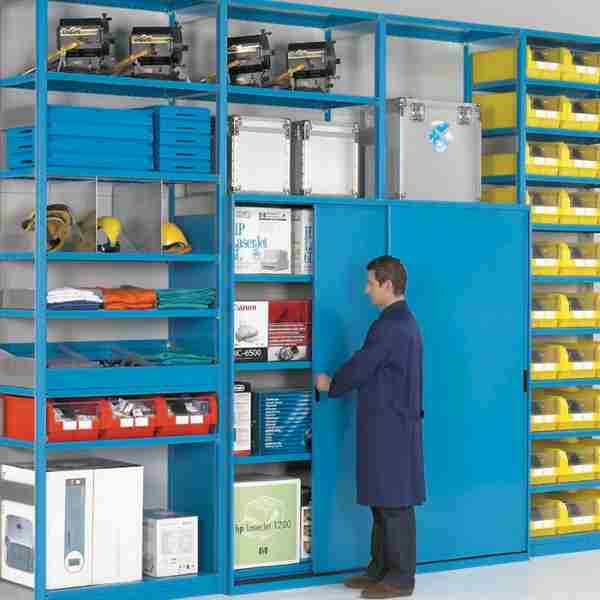 מערכת אחסון מודולרית עם נעילה