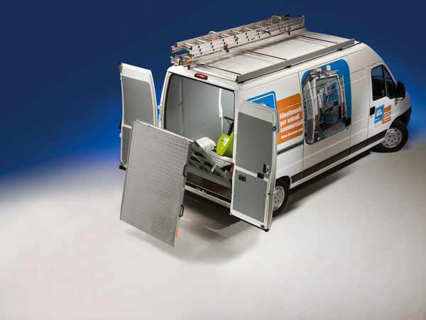 רמפה מתקפלת לרכב