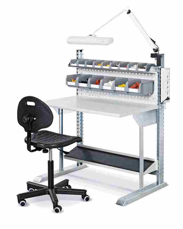 שולחן מעבדה עם תאים