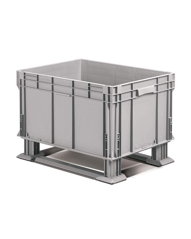 ארגז פלסטיק עם רגליות וחיזוק