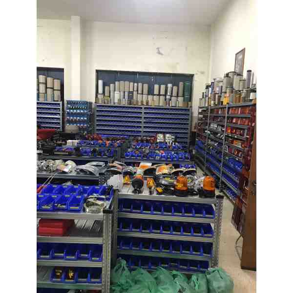 מדפים למחסן טכני